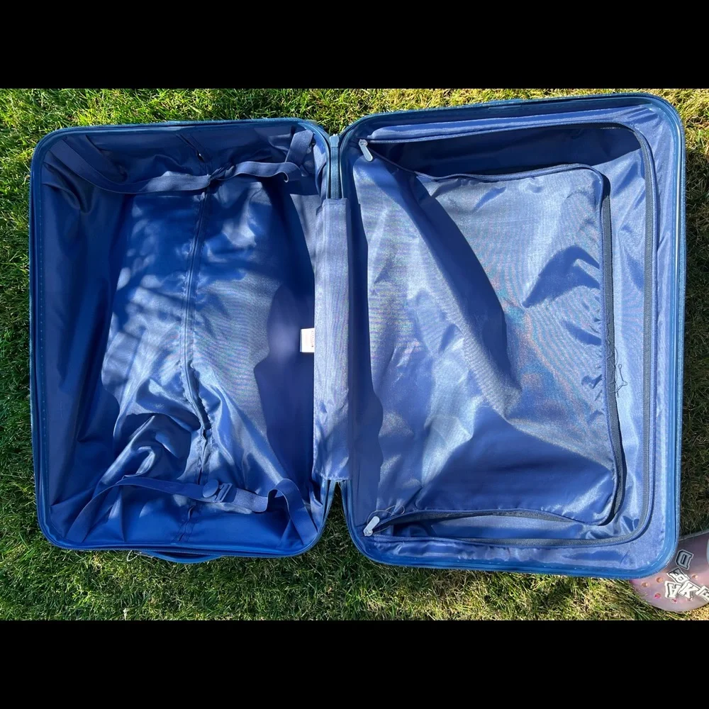 Marvel suit case - Picture 2 of 2